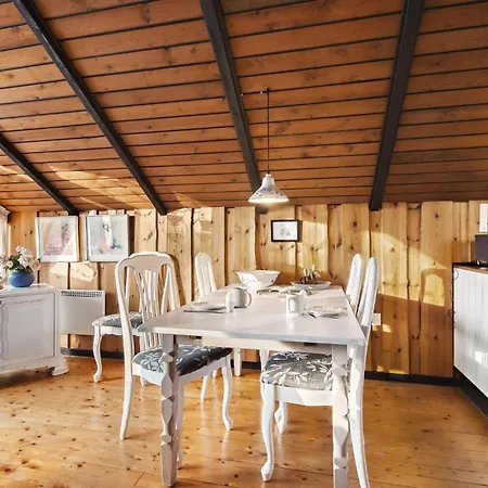 Holiday home Lovely In With Wifi Ansager